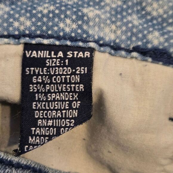 Vanilla Star Floral Daisy Denim Short Shorts - Picture 5 of 5